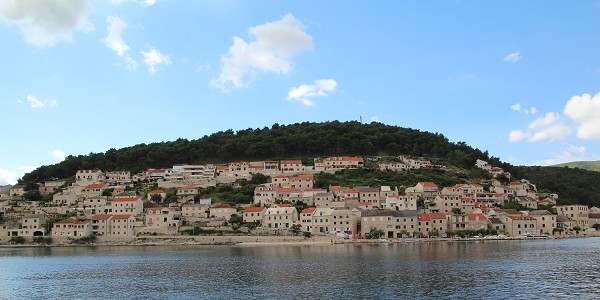 C36141 15-06-2016 Brač - Pučišća.jpg